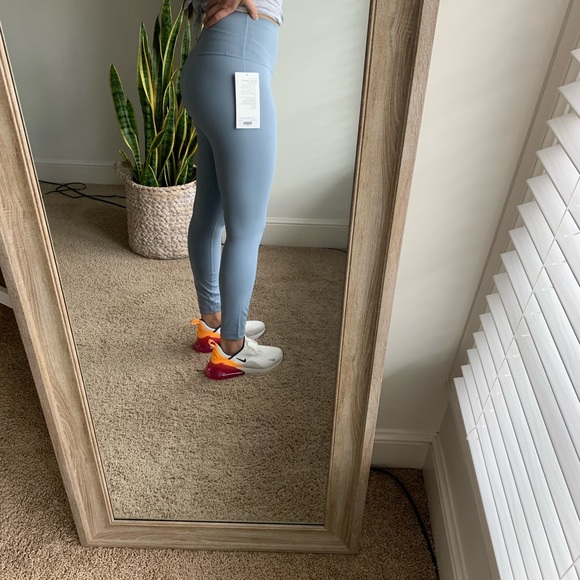 Lululemon Wunder Under HR Tight 25" - Picture 2 of 6